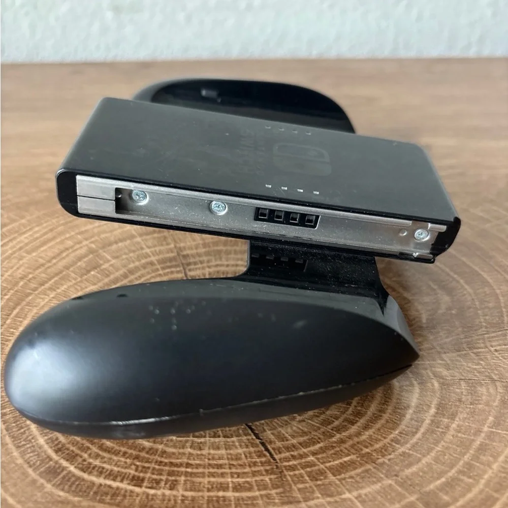 Nintendo Switch Joy-Con Comfort Grip Controller Holder OEM Black - Used